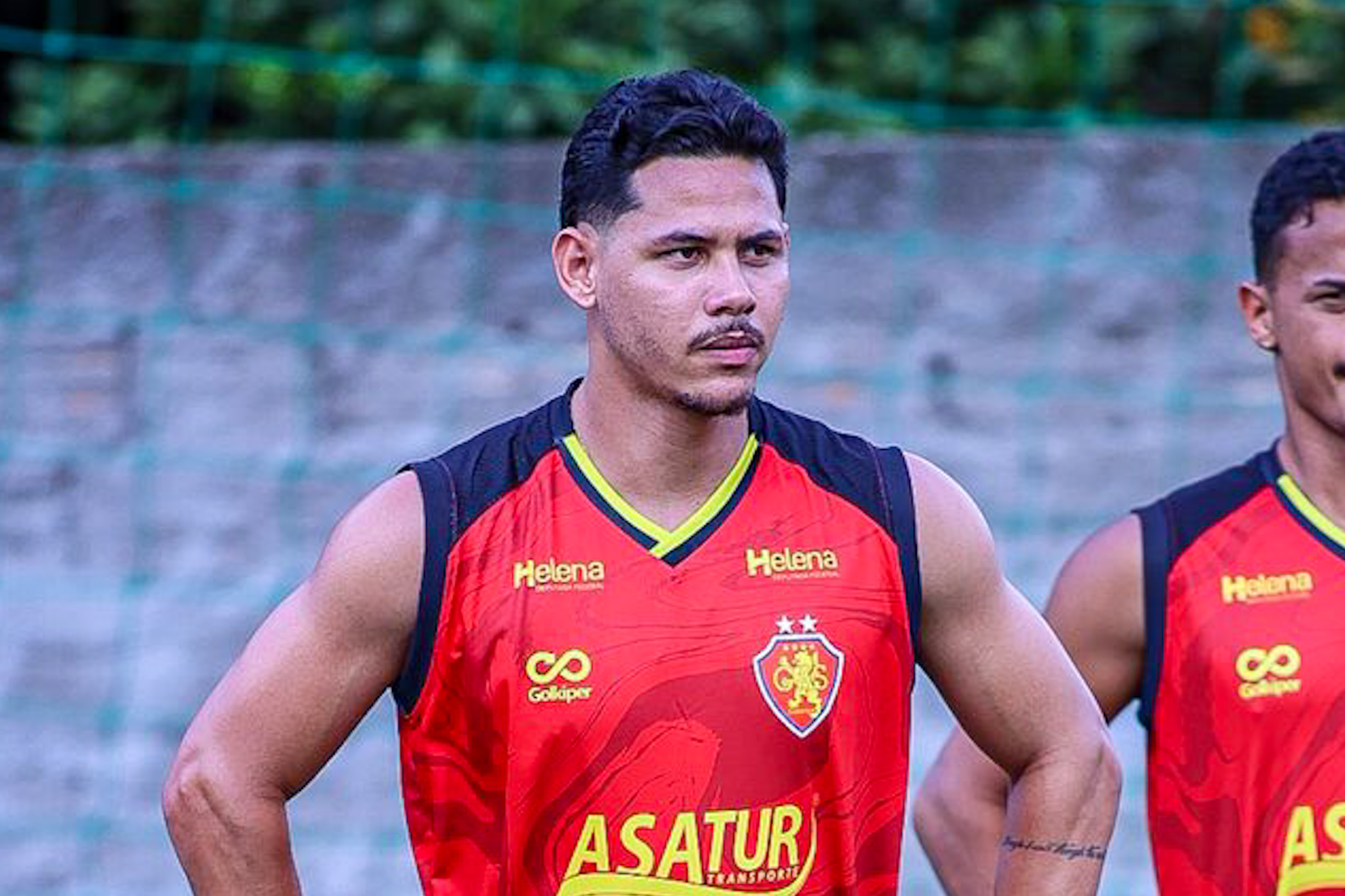 Após grave lesão, Léo Salgado destaca superação, e projeta retorno aos gramados