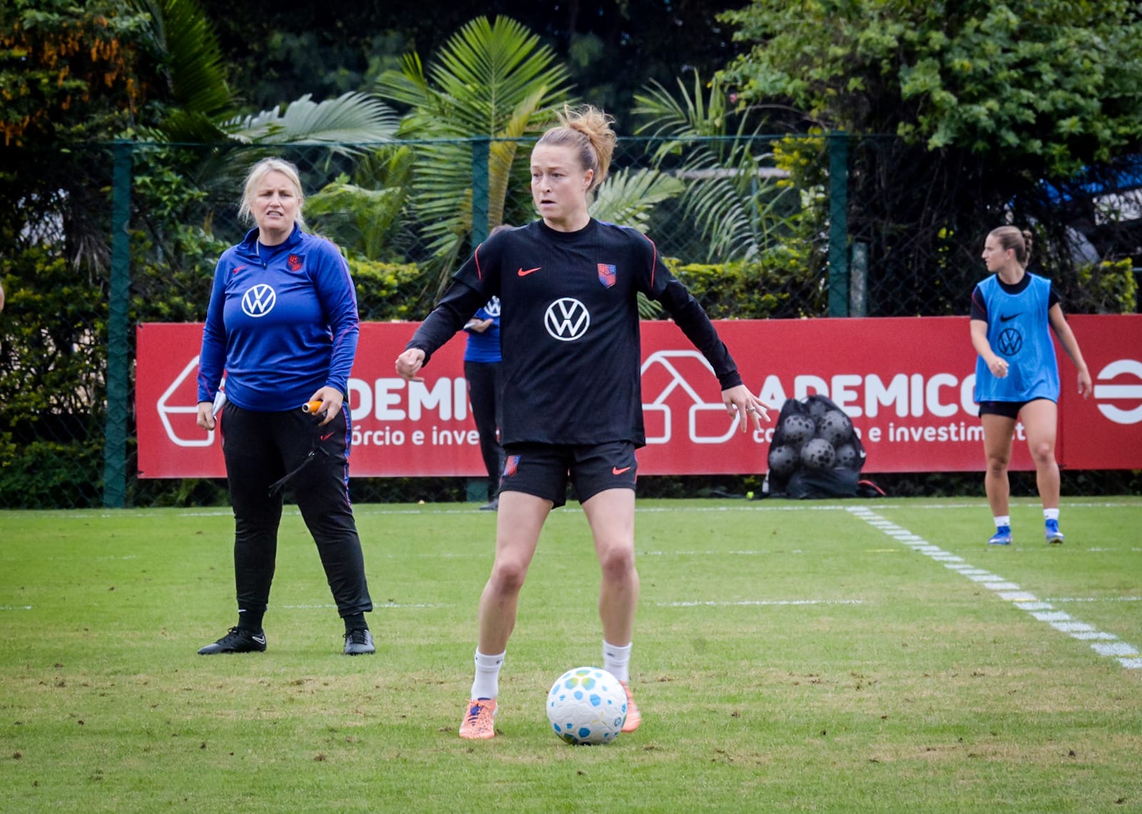 Seleção Estadunidense Feminina faz treino antes de amistosos em terras brasileiras