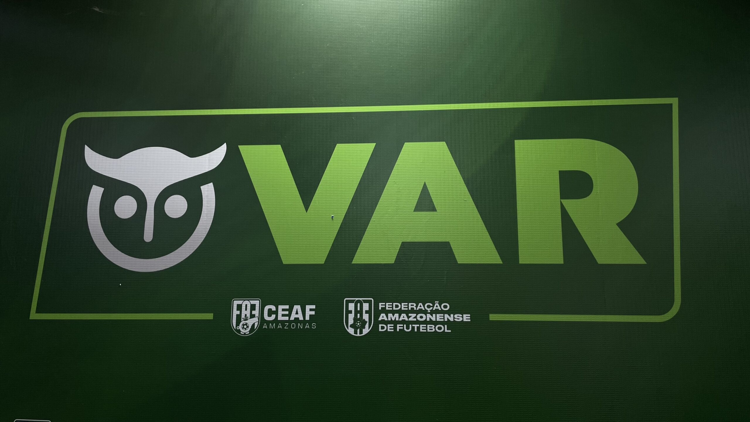 FAF anuncia, junto à CEAF, a aquisição do sistema VAR para as competições estaduais