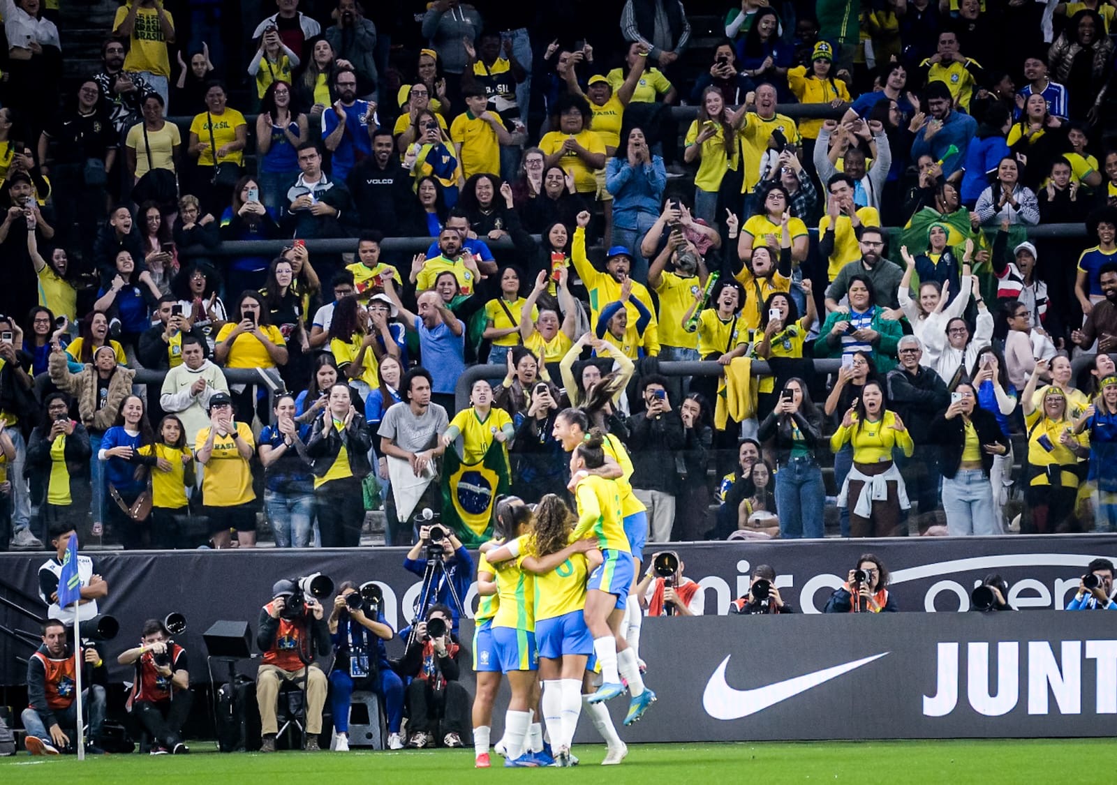 Brasil vence os Estados Unidos de virada e alcança feito inédito de 2007